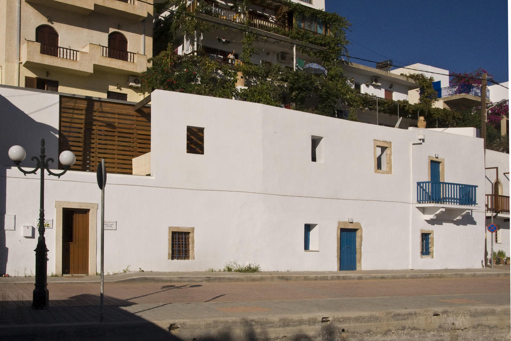 Τhe White Houses Makrýgialos Chambre photo